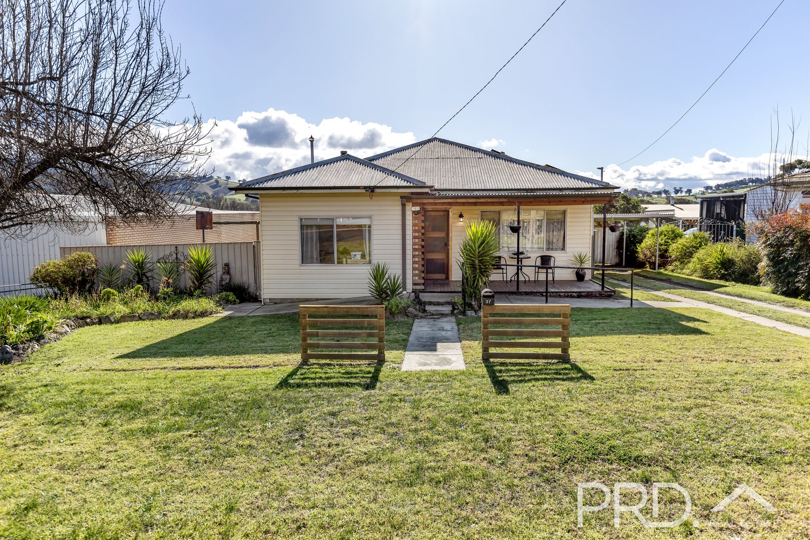 37 Vyner Street TUMUT 18
