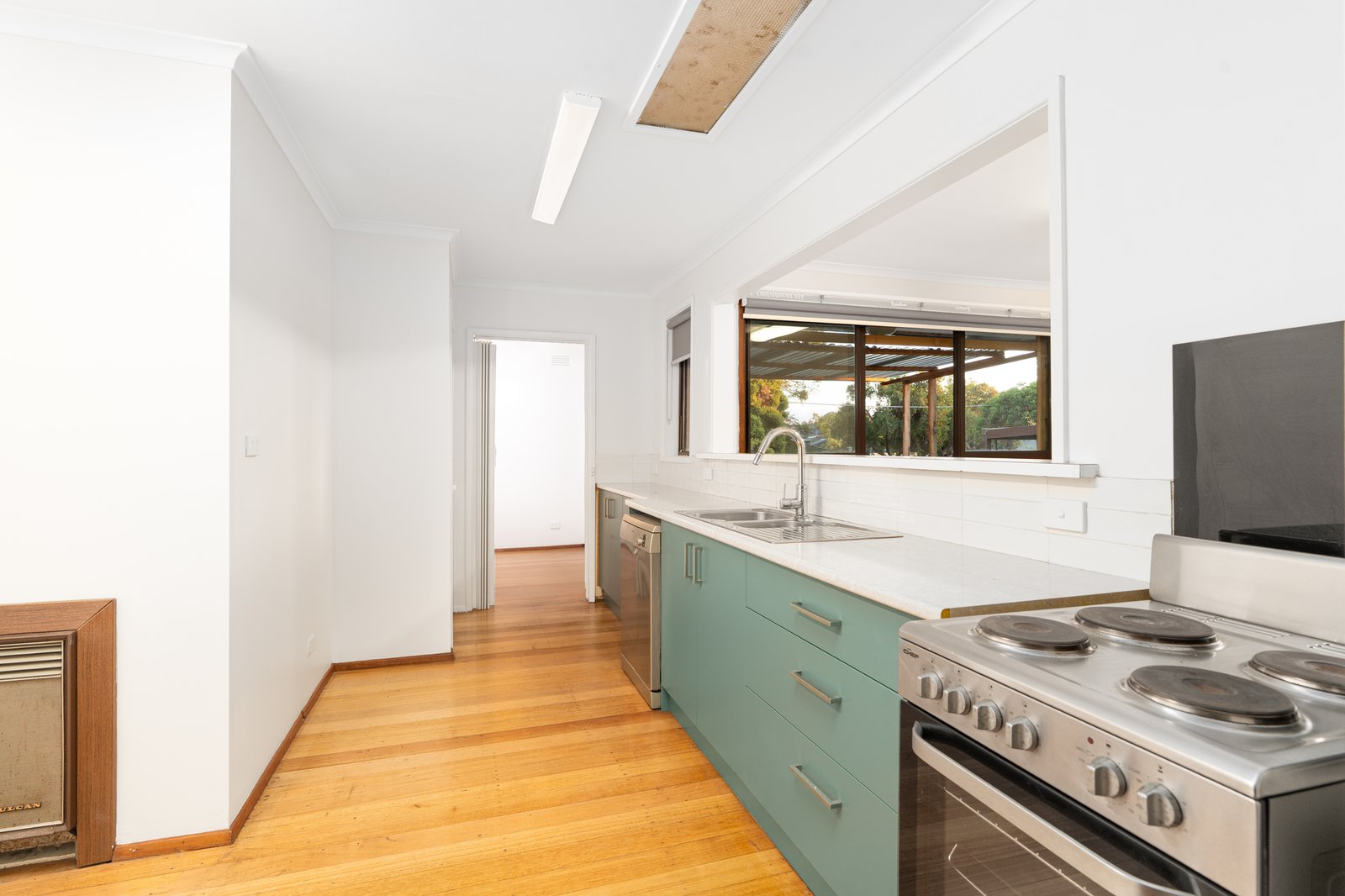 Gallery: 37 Walpole Avenue