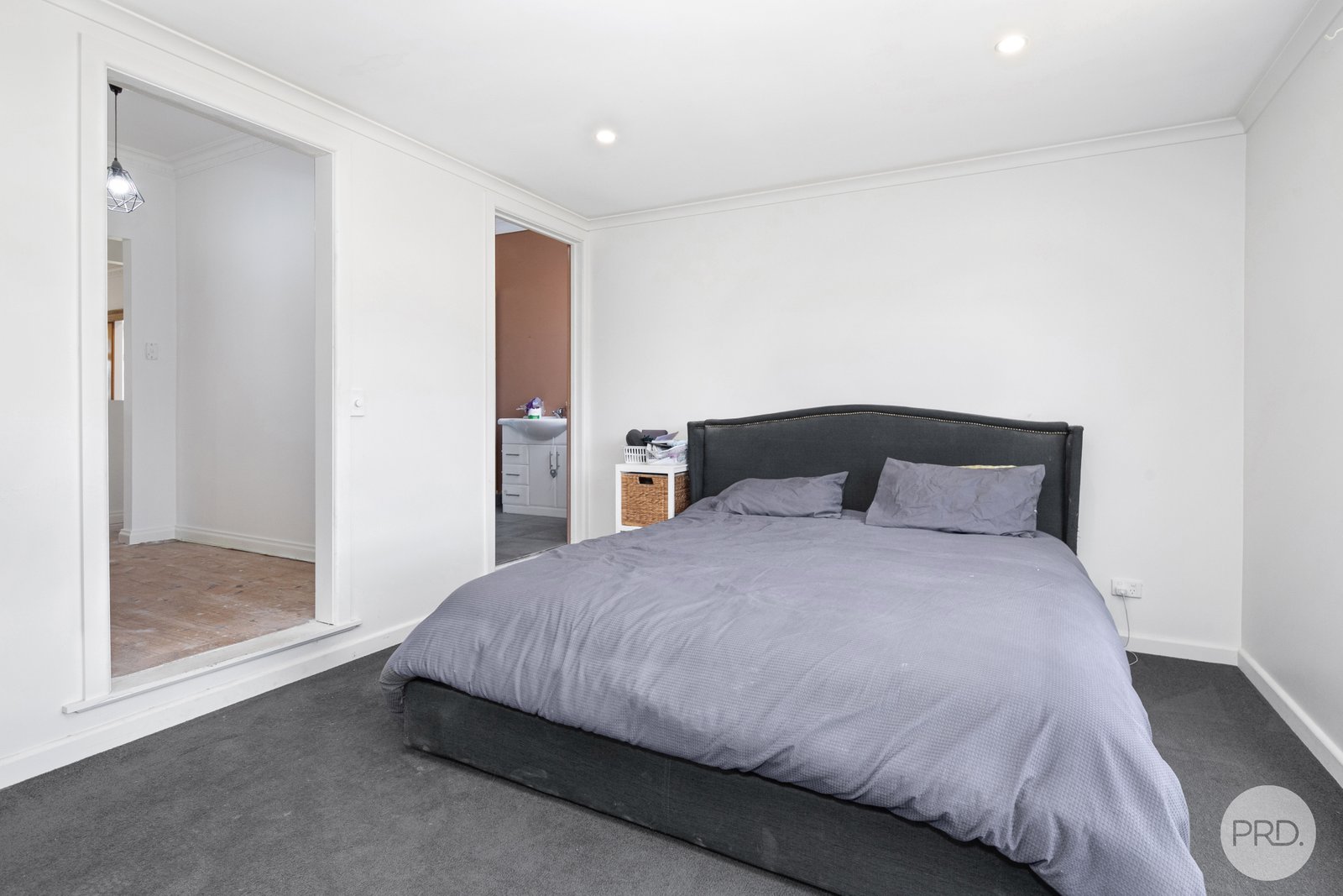 37 Water Street BROWN HILL 8