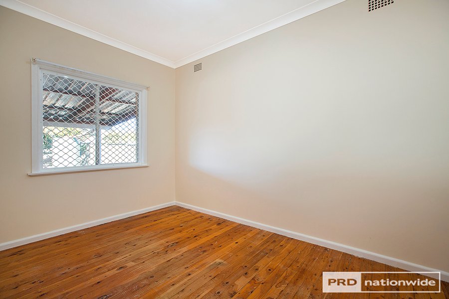 37 Wilburtree Street TAMWORTH 5