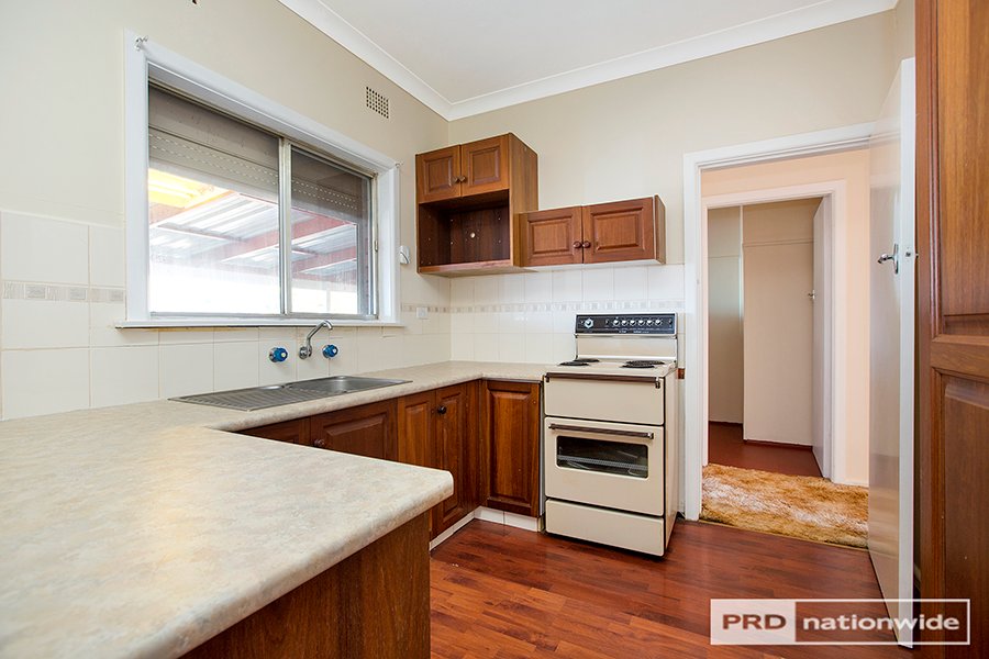 37 Wilburtree Street TAMWORTH 7