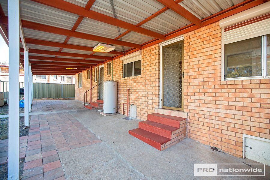 37 Wilburtree Street TAMWORTH 9