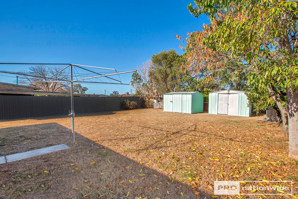 37 Wilburtree Street TAMWORTH 10