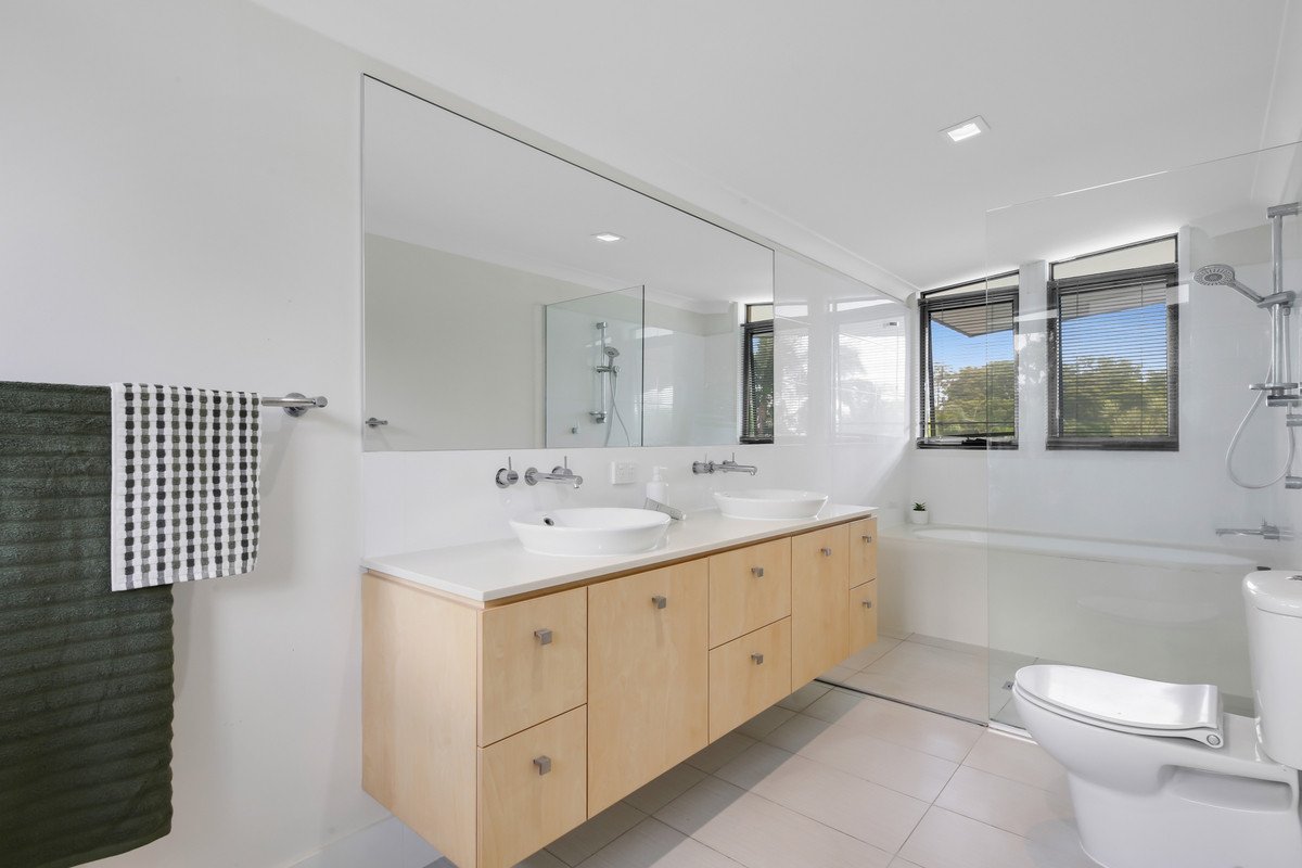 37 Worchester Terrace REEDY CREEK 19