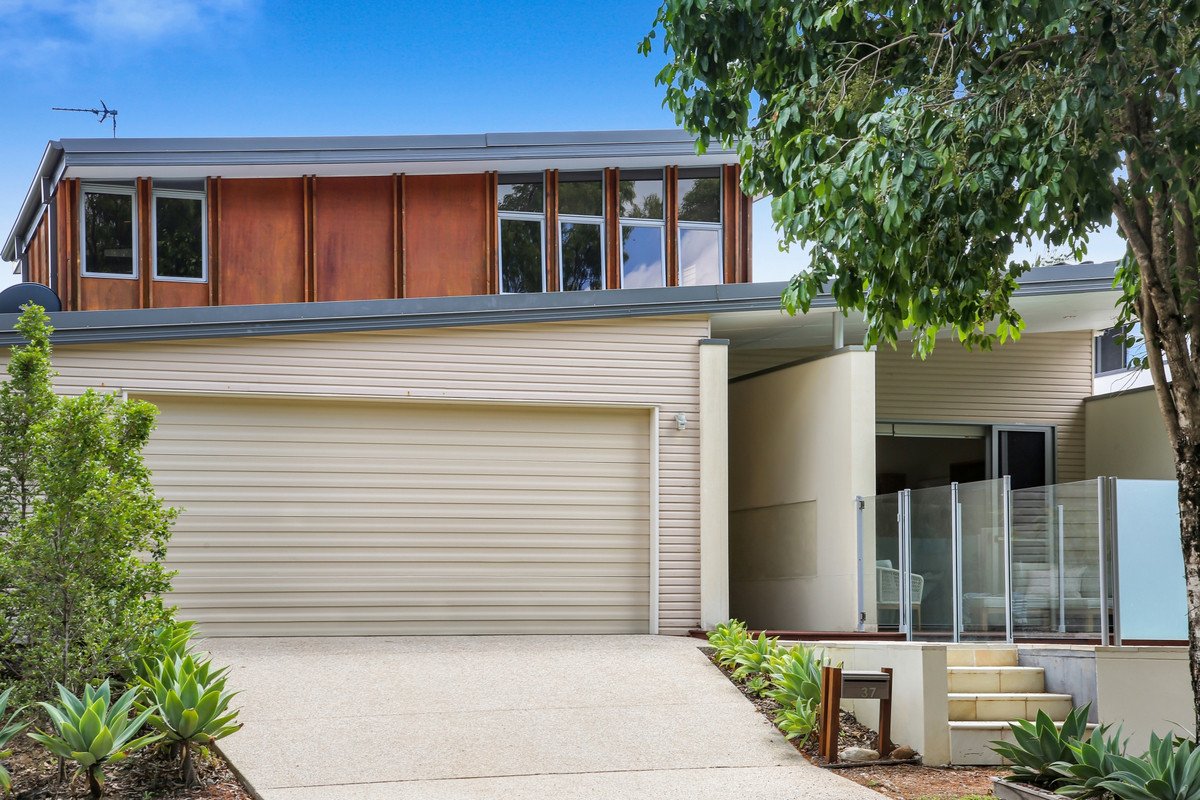 37 Worchester Terrace REEDY CREEK 27