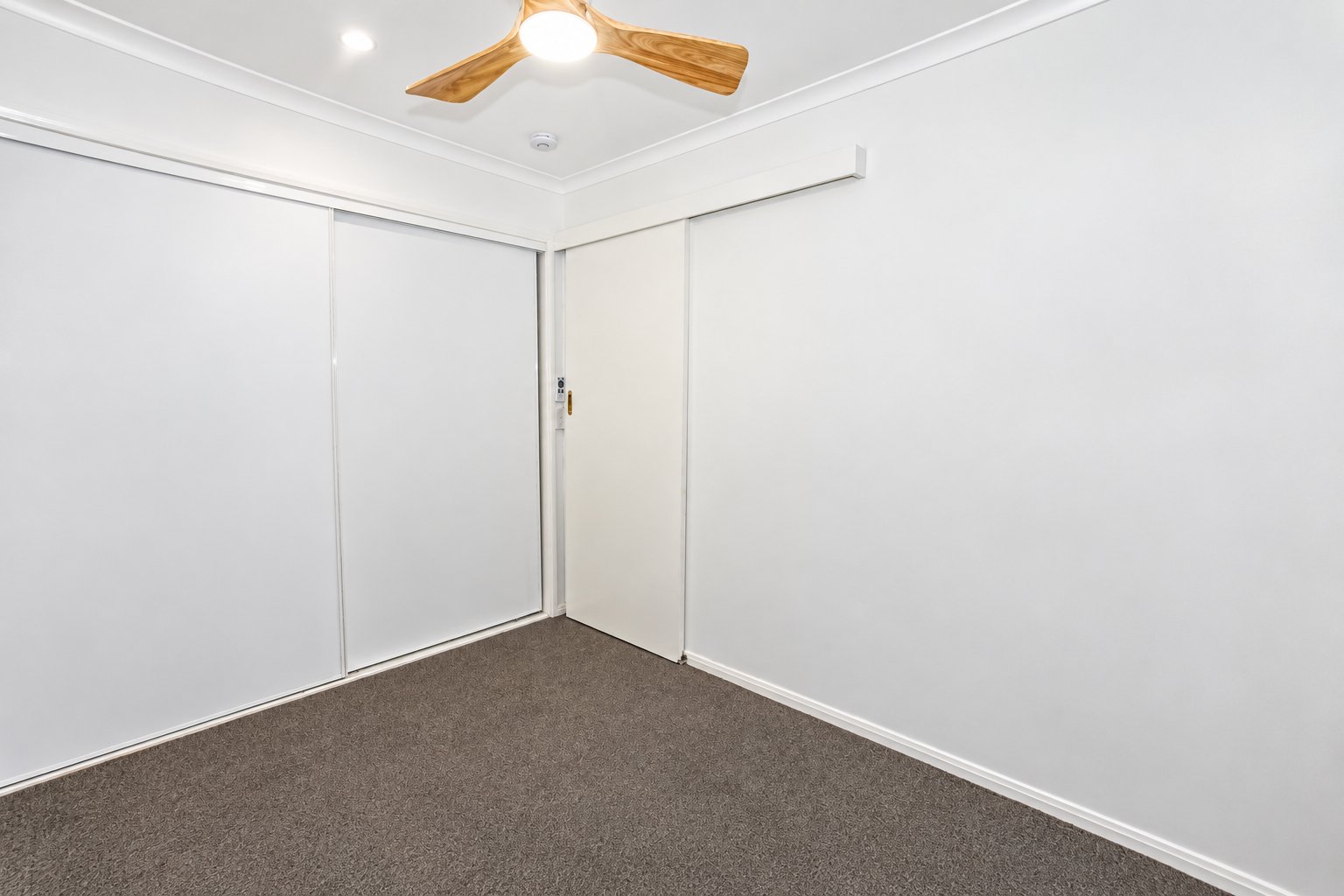37 Yangoora Crescent ASHMORE 10