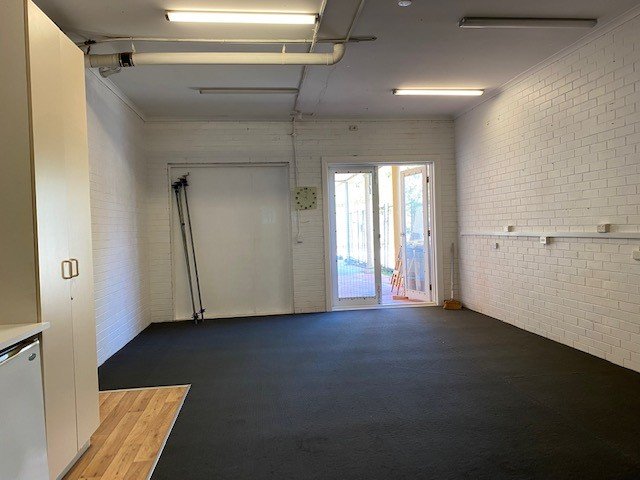 Gallery: 370 Centre Road
