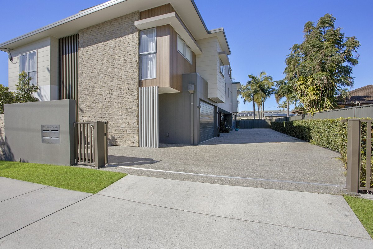 3/70 Dawn Parade Miami 2