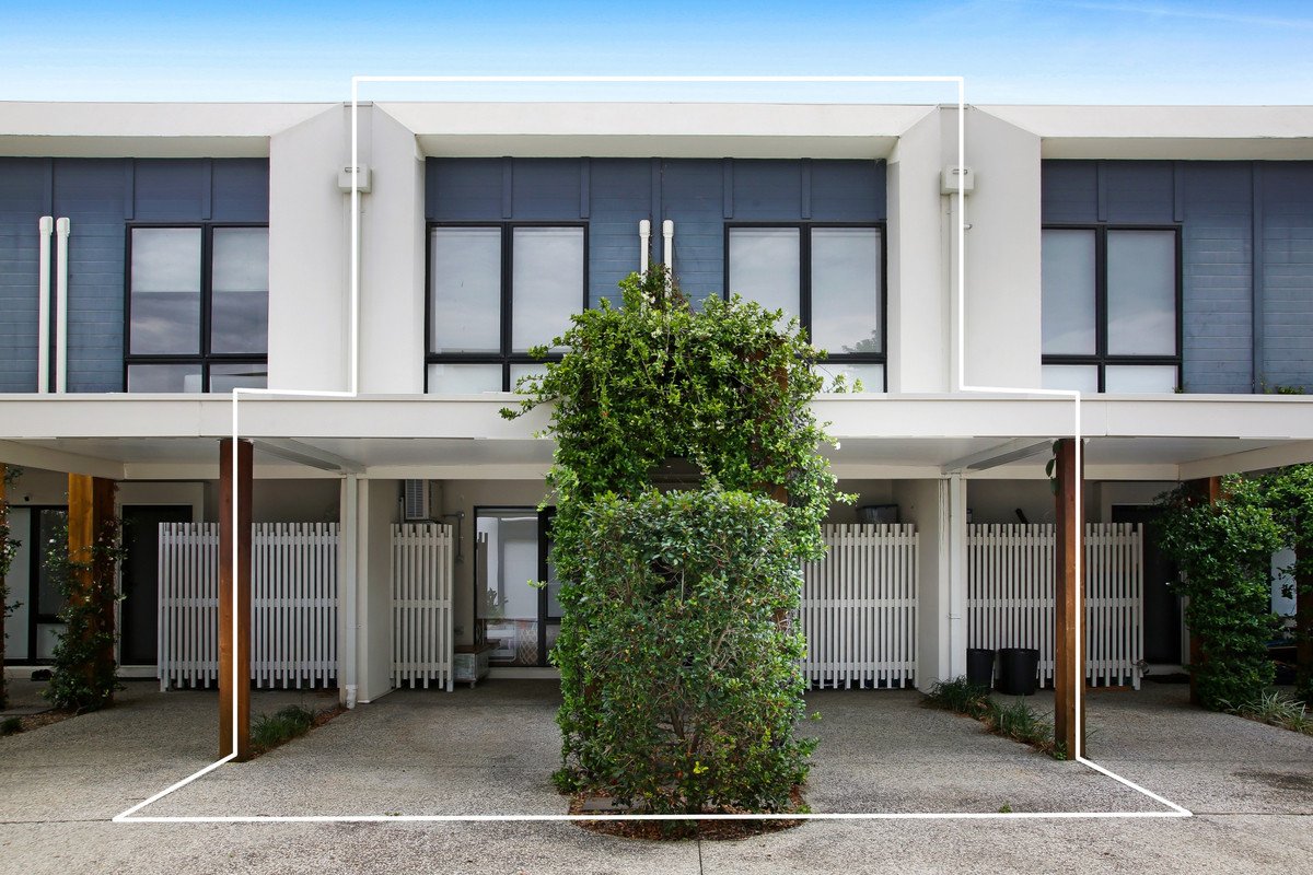 3/70 Galeen Drive Burleigh Waters 1