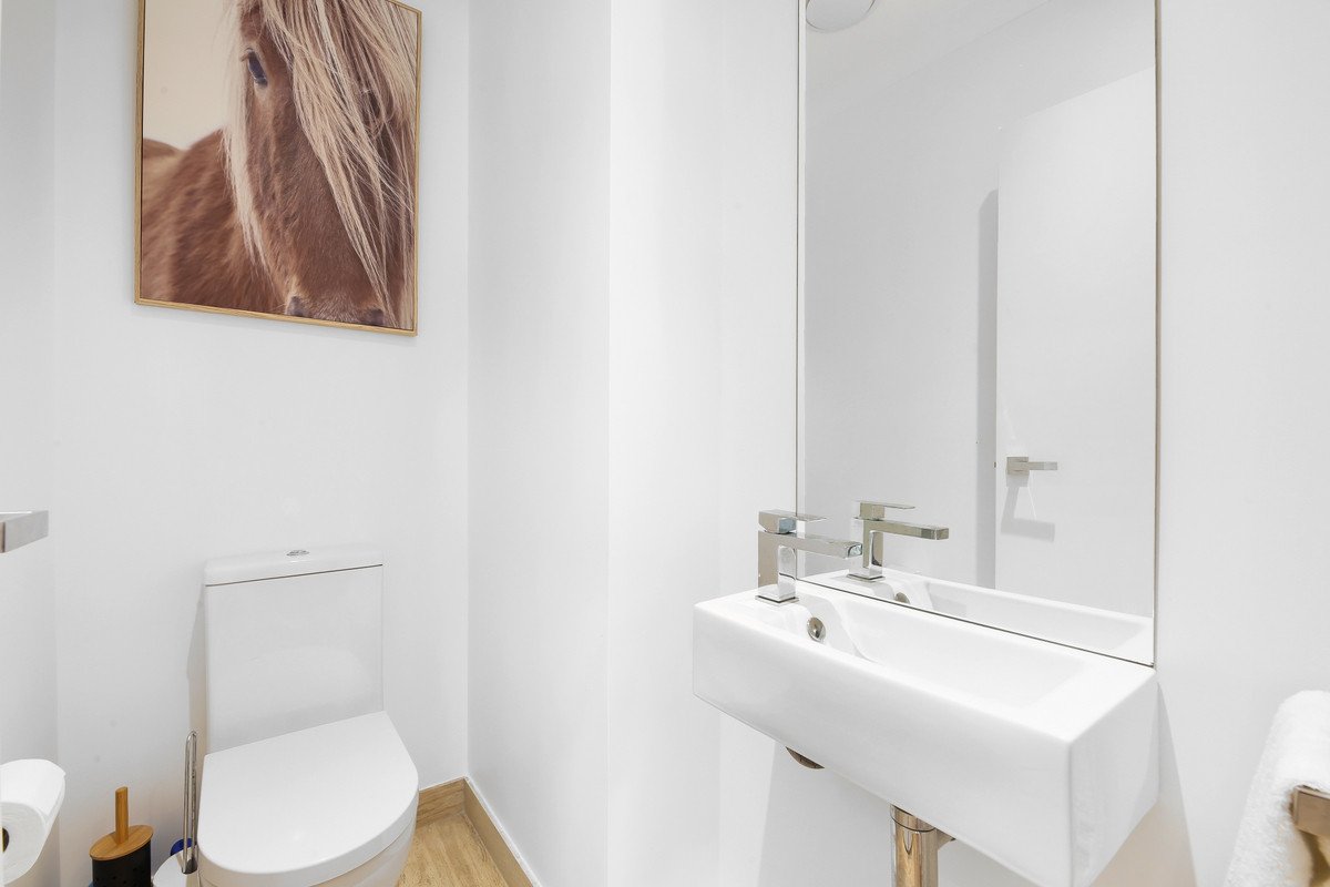 3/70 Galeen Drive Burleigh Waters 16