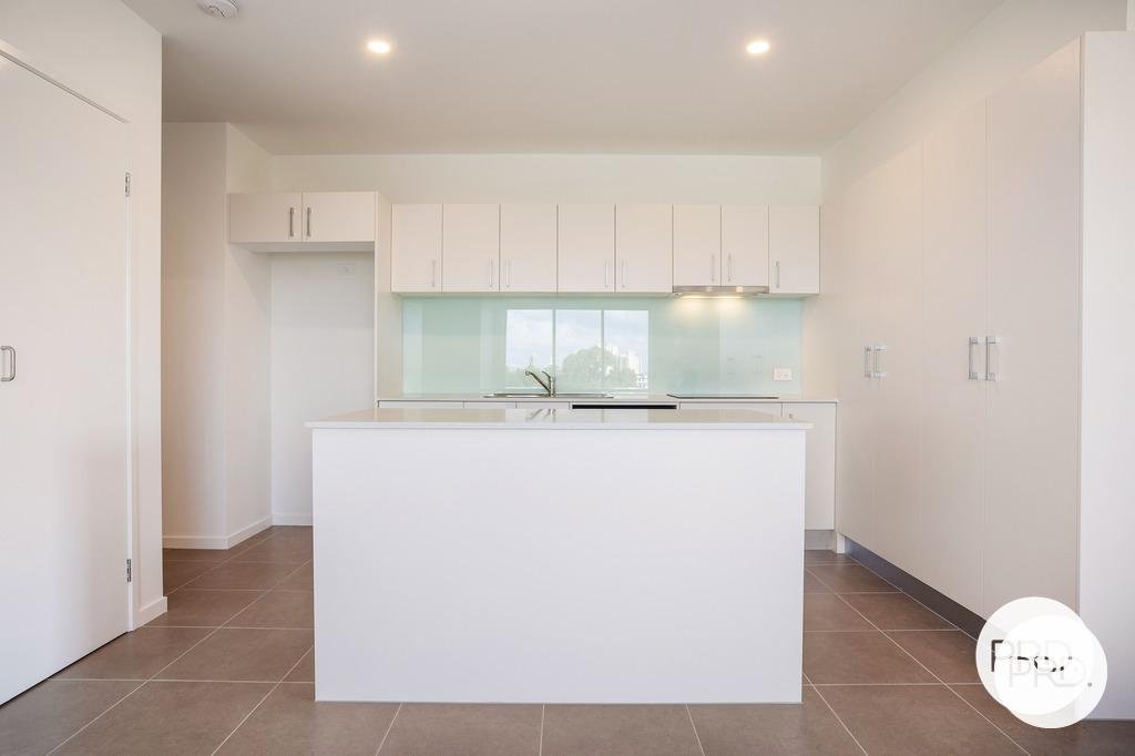 3/70 Minnie Street SOUTHPORT 3