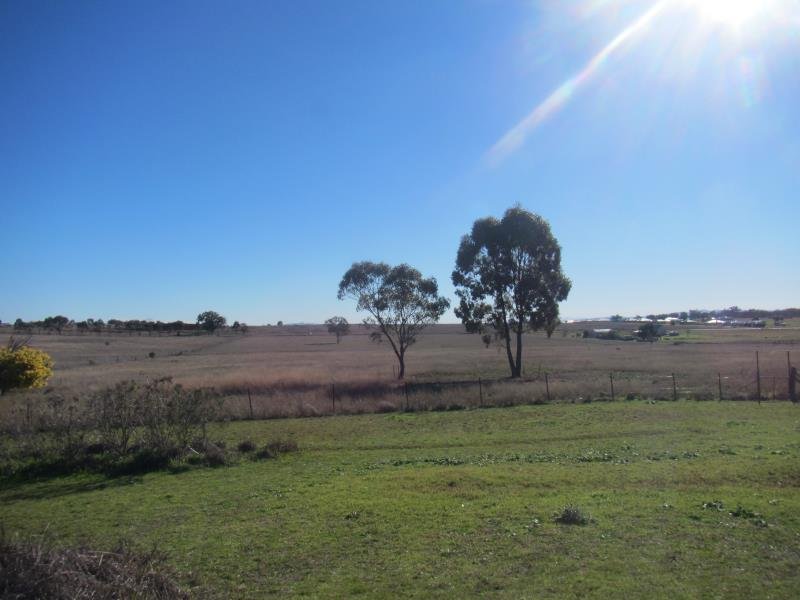 370 Moore Creek Road TAMWORTH 9