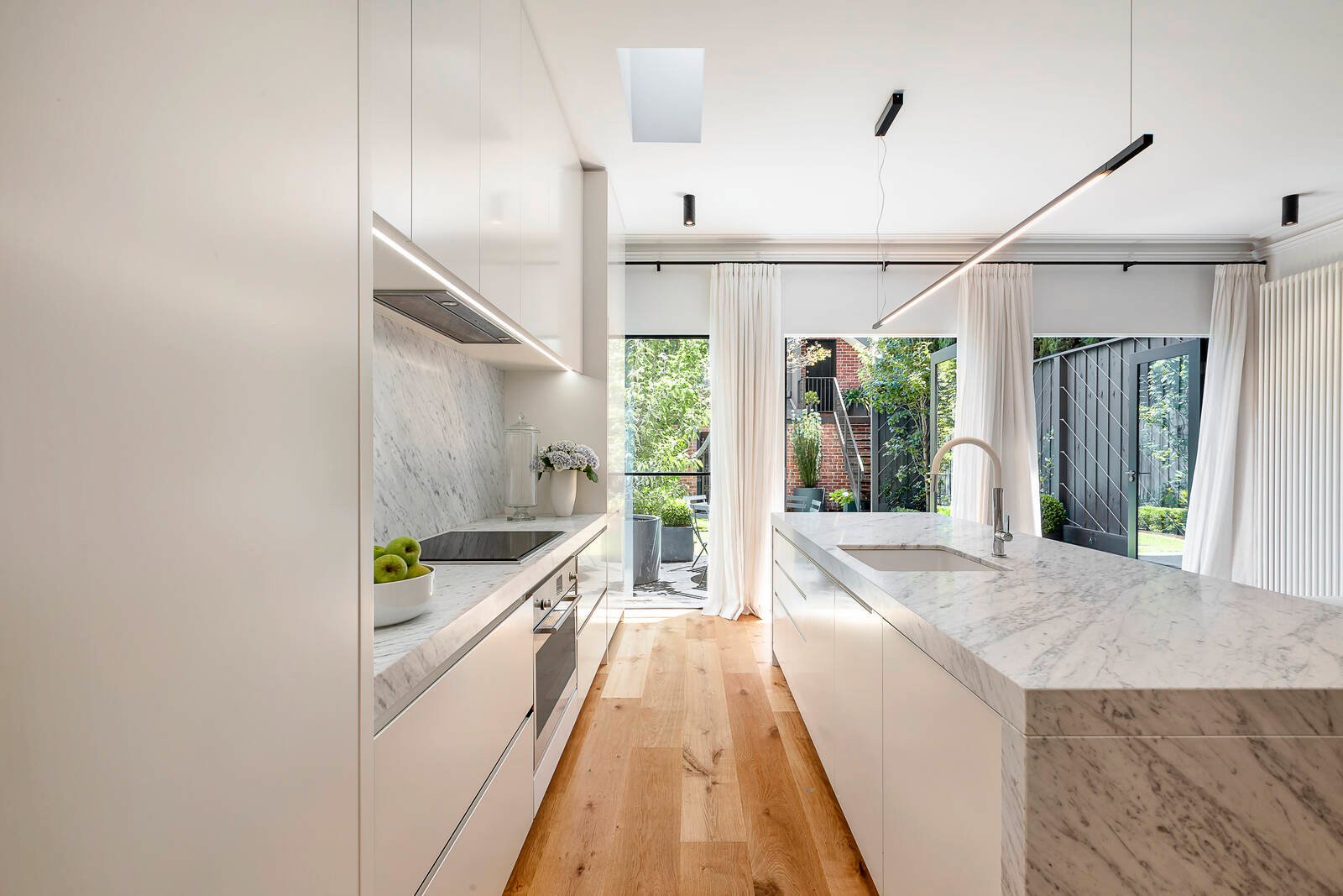 Real Estate and Property in 370 Park Street, South Melbourne, VIC