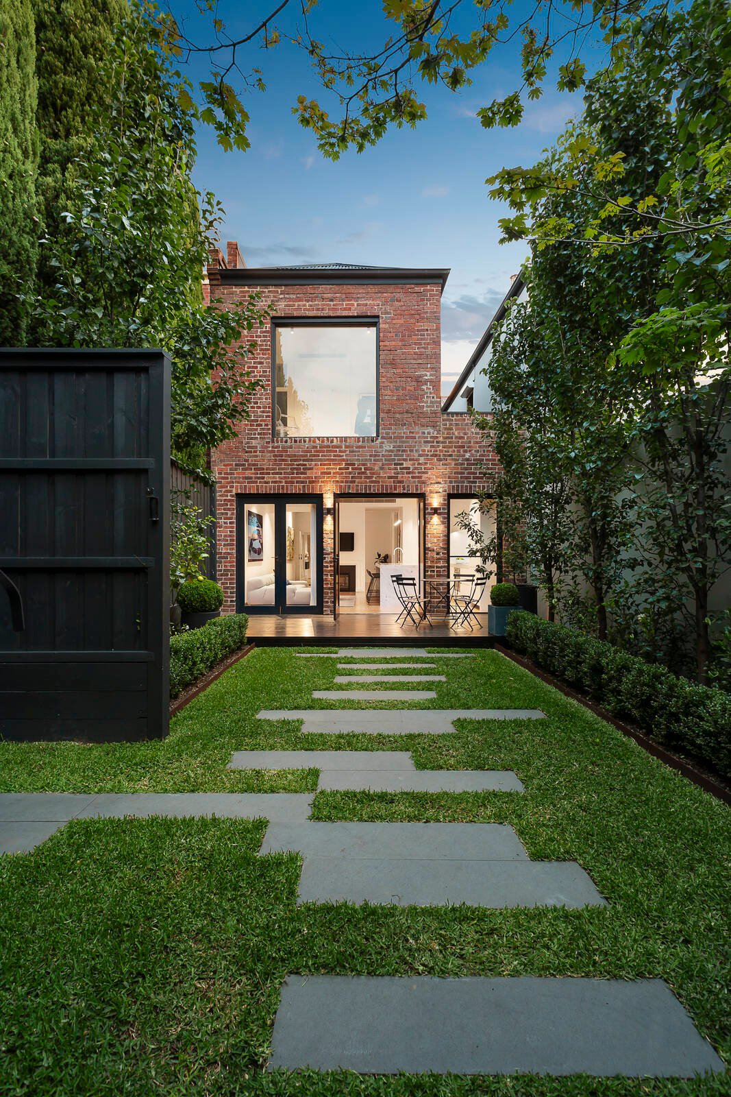 Real Estate and Property in 370 Park Street, South Melbourne, VIC