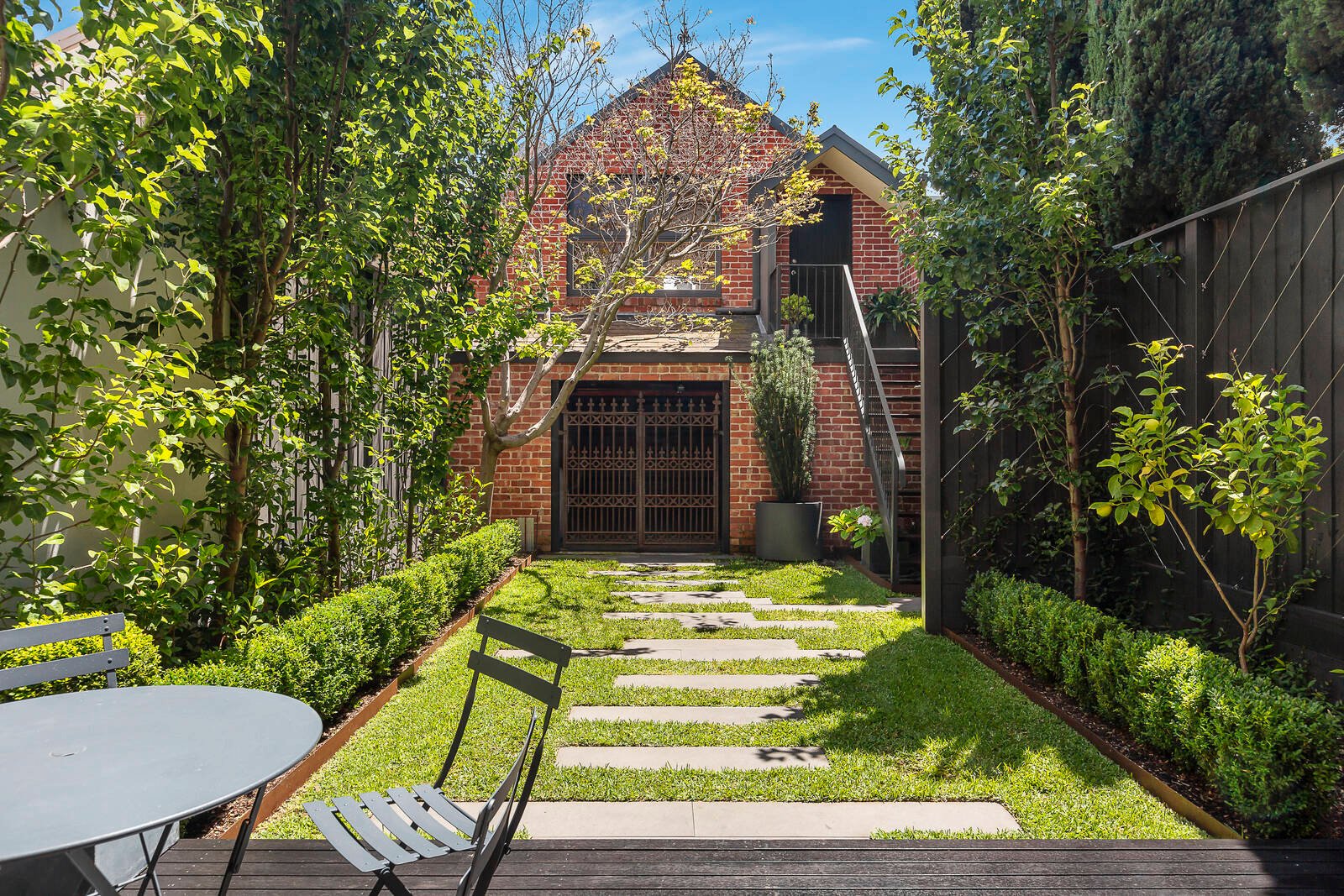 Real Estate and Property in 370 Park Street, South Melbourne, VIC