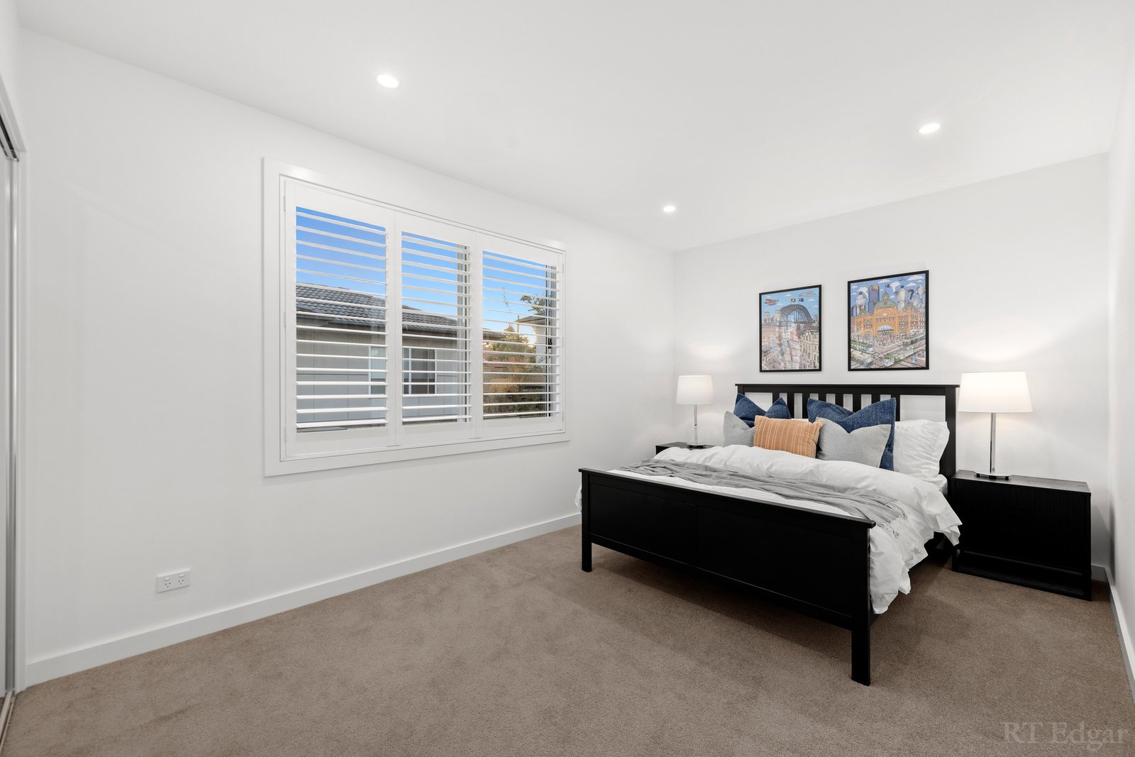 Real Estate and Property in 3/70 Russell Crescent, Doncaster East, VIC