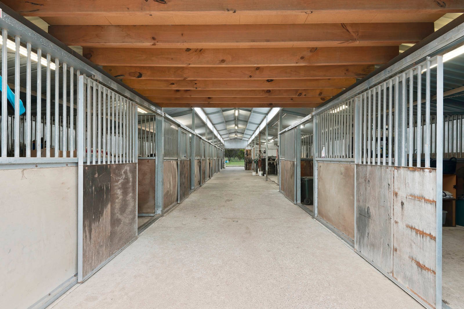 Real Estate and Property in 371-409 Princess Street, Mannerim, VIC