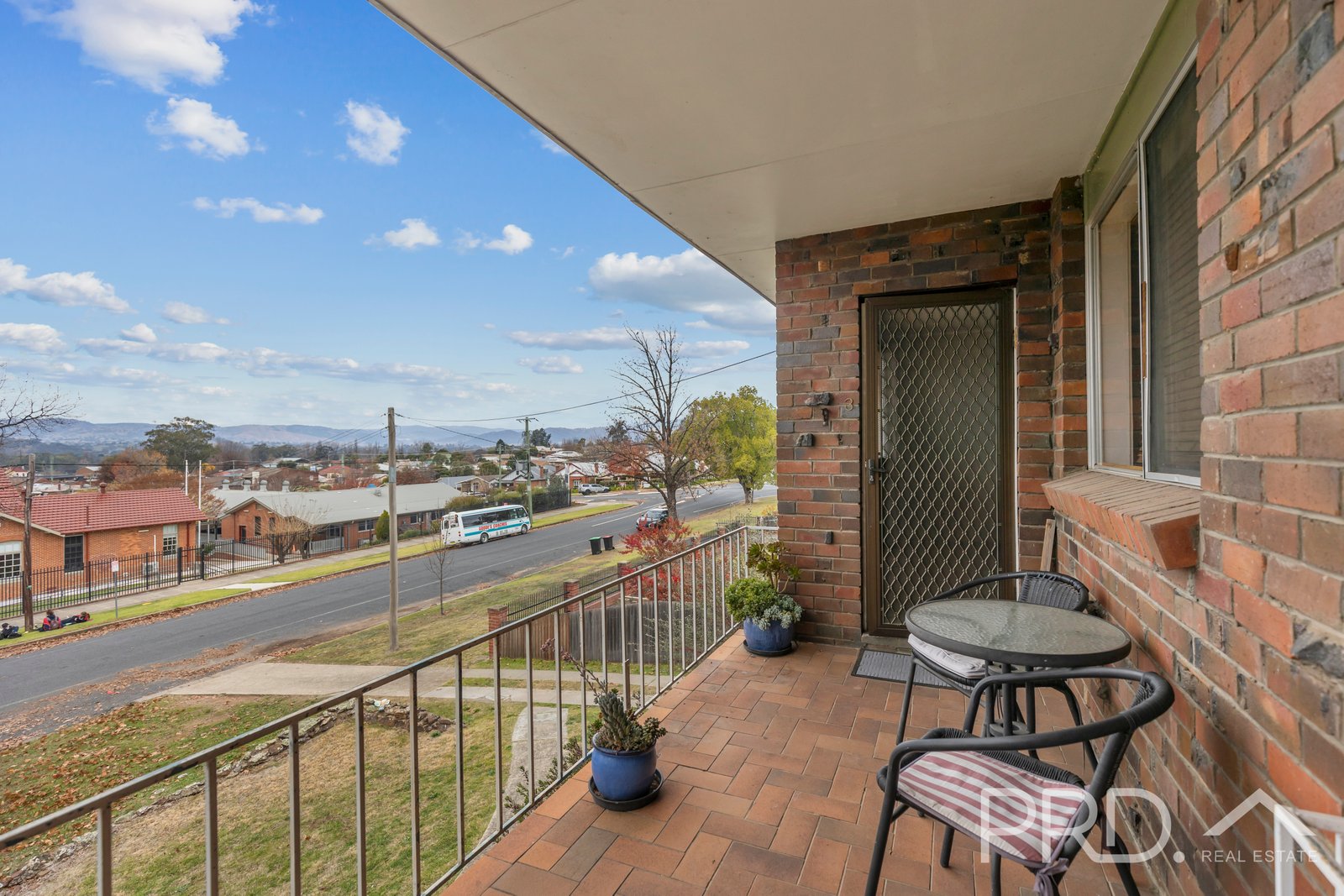 3/71 Simpson Street TUMUT 10