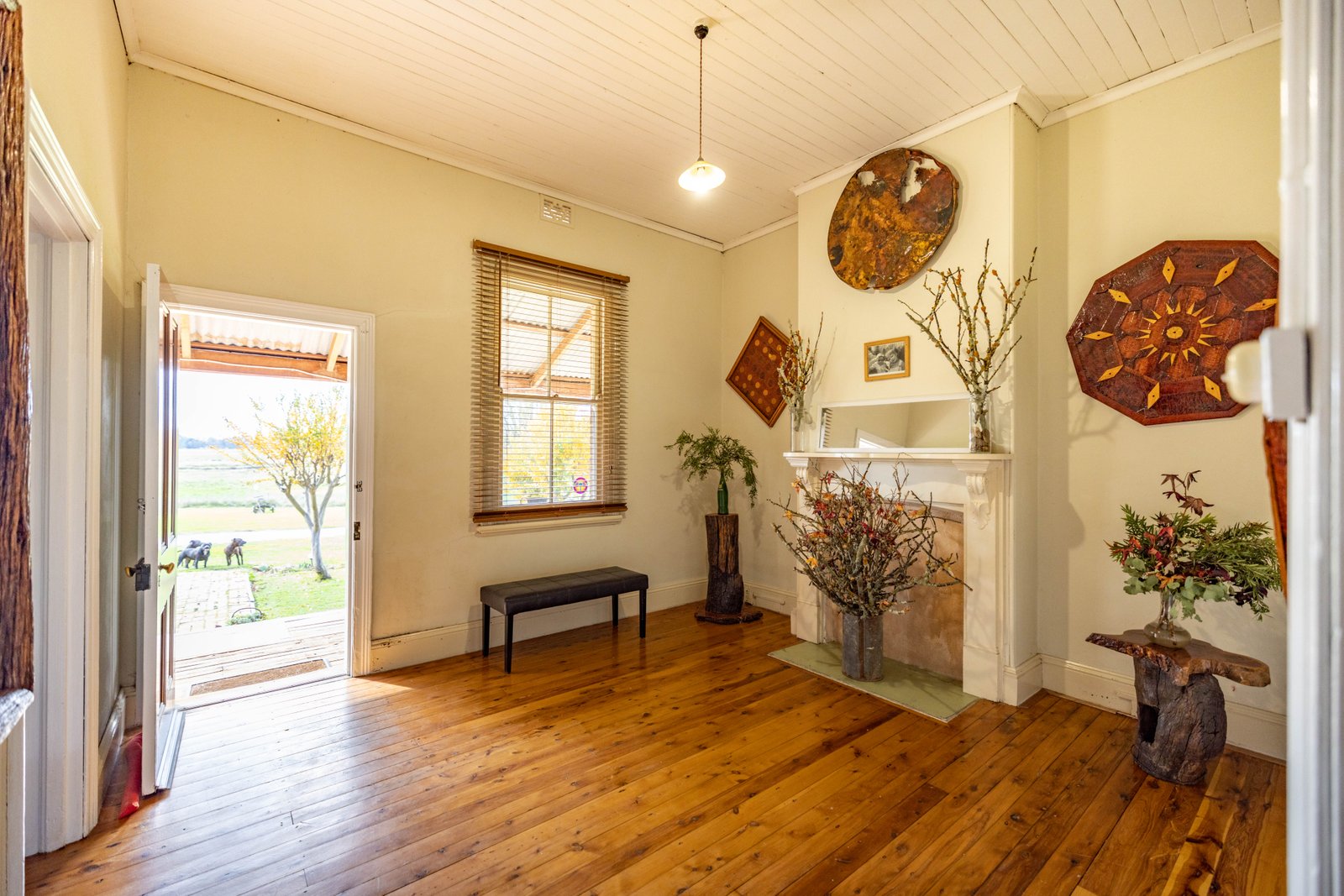 371 Snowy Mountains Highway TUMUT 11