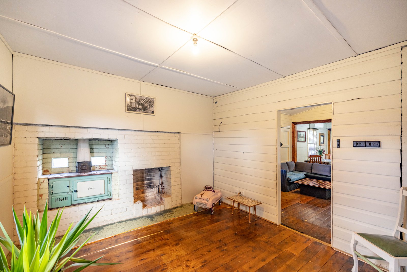 371 Snowy Mountains Highway TUMUT 13