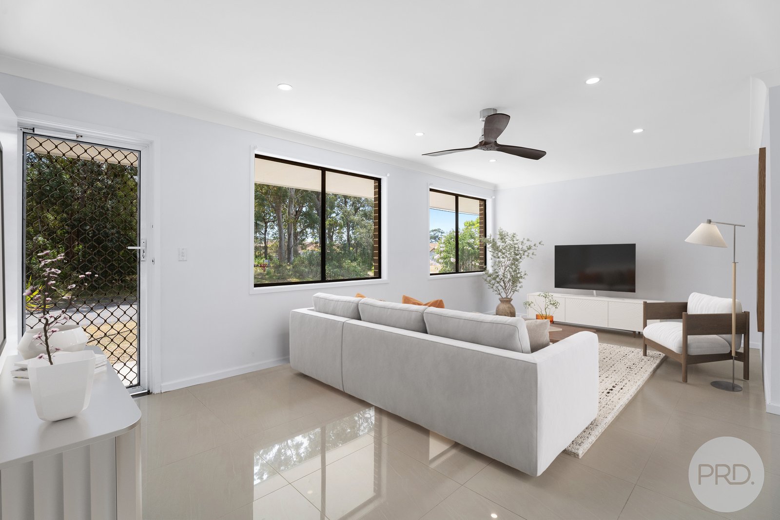 371 Soldiers Point Road SALAMANDER BAY 3