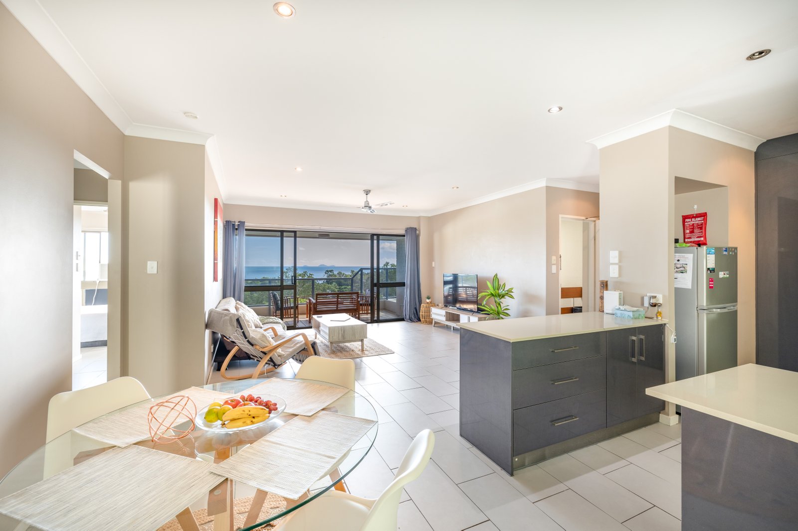 37/2-6 Eshelby Drive CANNONVALE 1