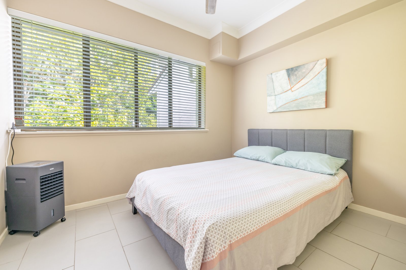 37/2-6 Eshelby Drive CANNONVALE 5