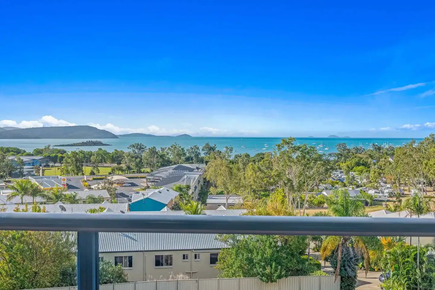 37/2-6 Eshelby Drive CANNONVALE 10