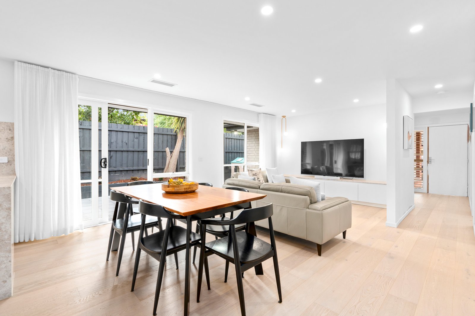 Gallery: 3/72 Essex Road