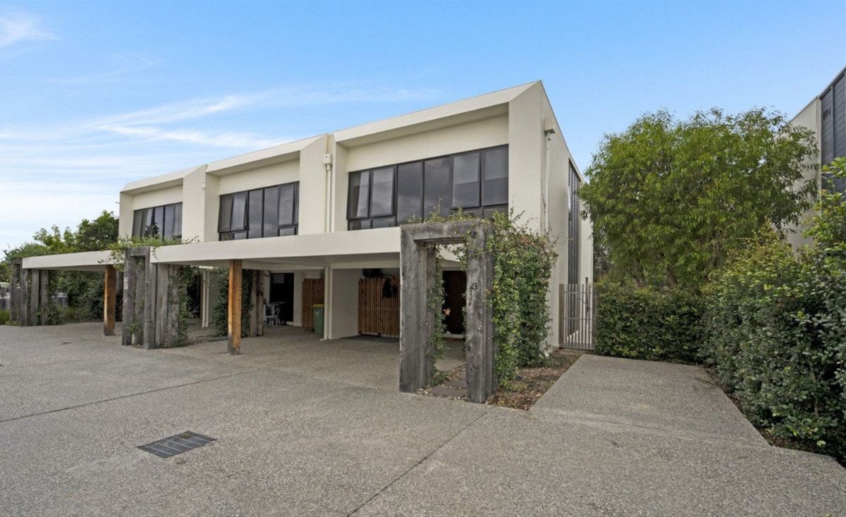 3/72 Galeen Drive Burleigh Waters 1