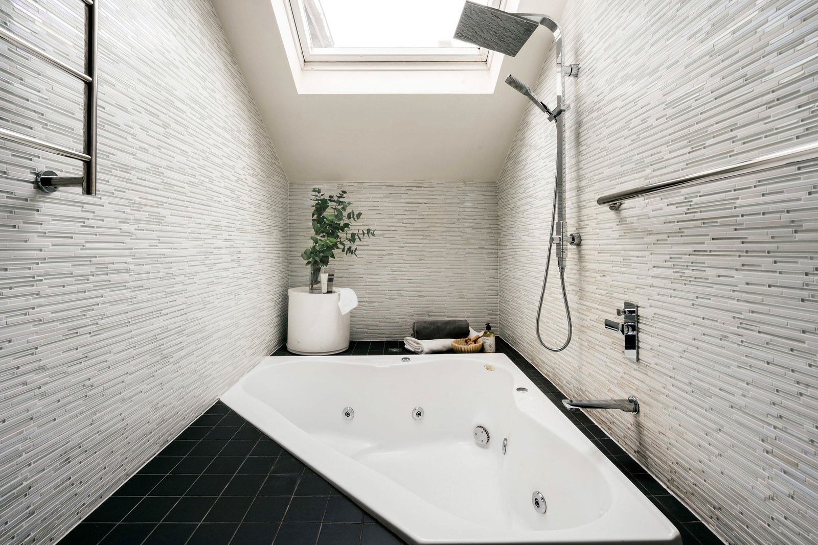 Real Estate and Property in 372 Gore Street, Fitzroy, VIC