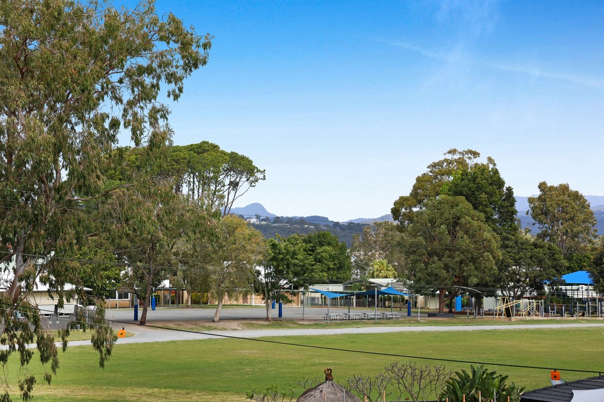 3/72 The Esplanade Burleigh Heads 10