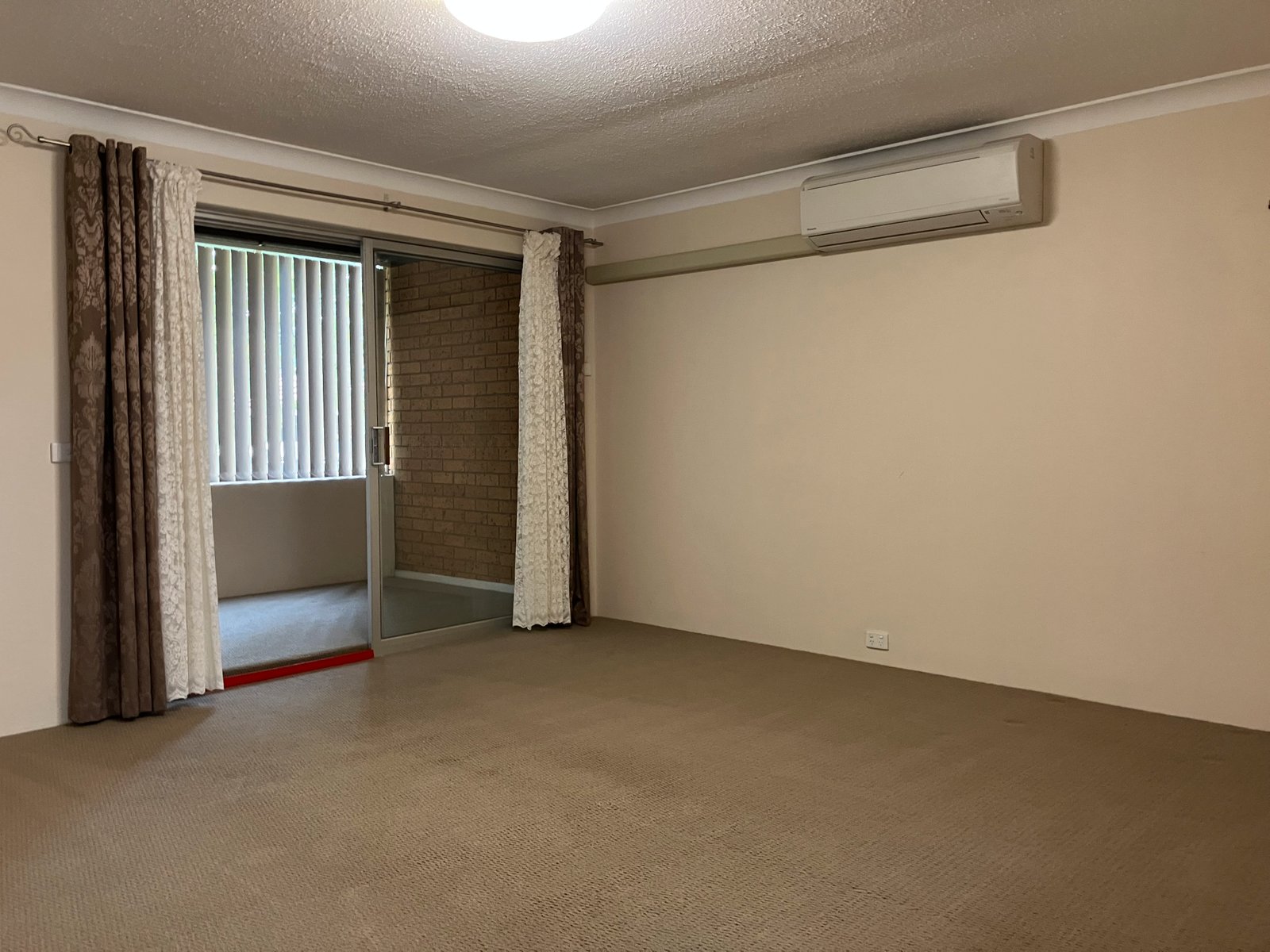 37/2 Tribe Street TAMWORTH 2