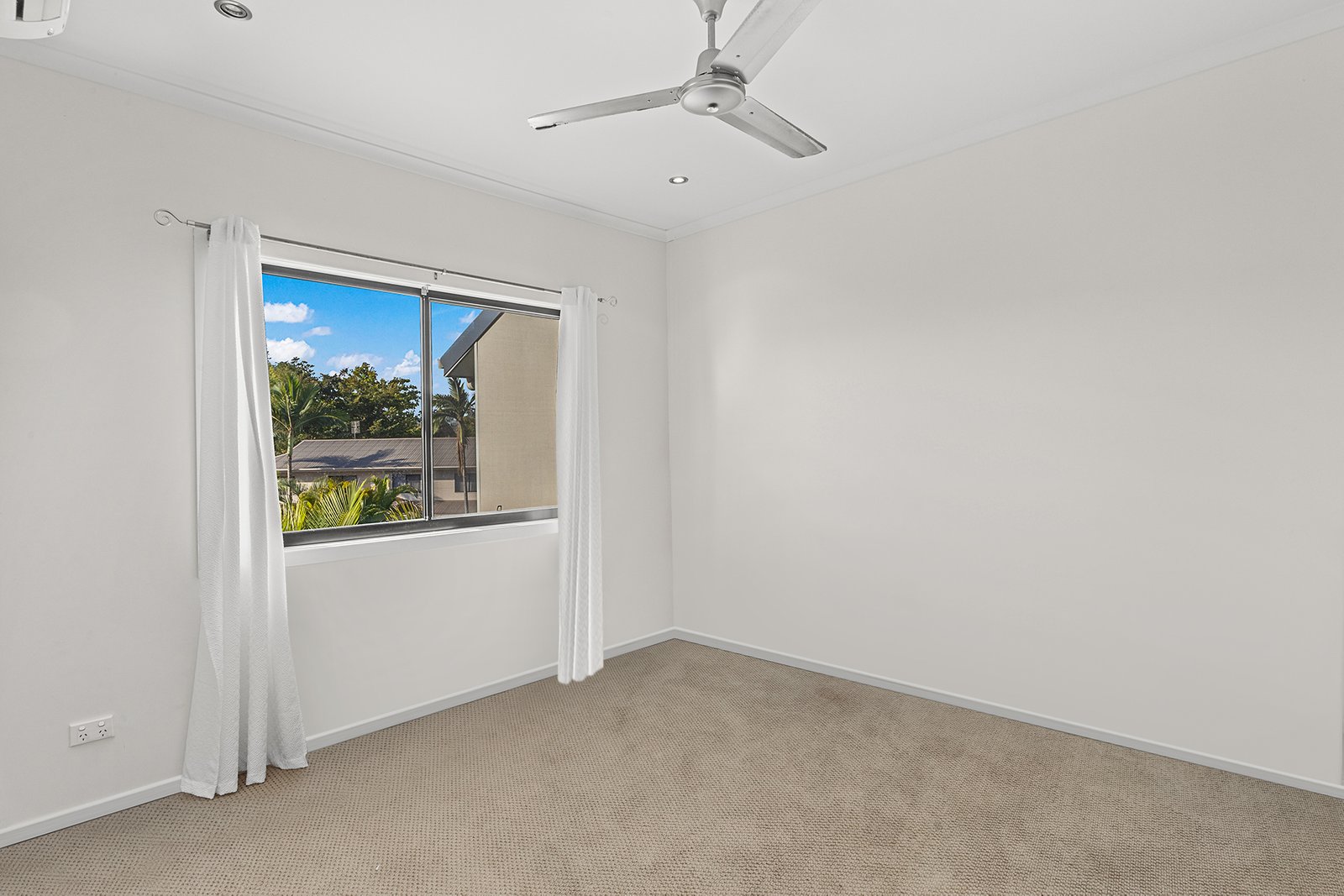 37/25 Abell Road CANNONVALE 8