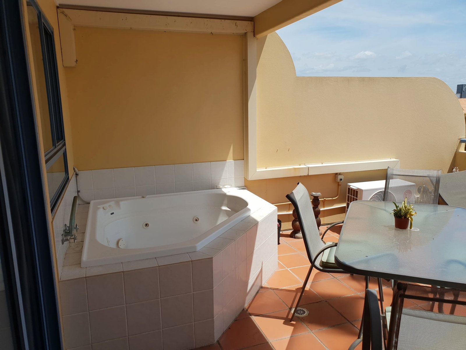 37/2607 Gold Coast Highway MERMAID BEACH 7