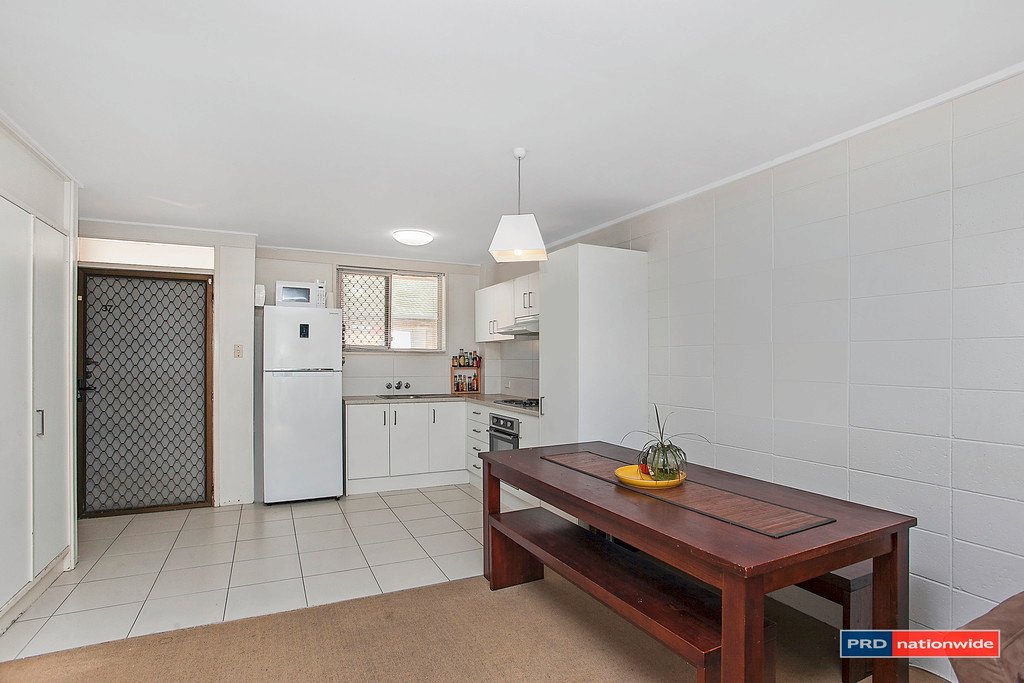 37/286 The Esplanade MIAMI 6