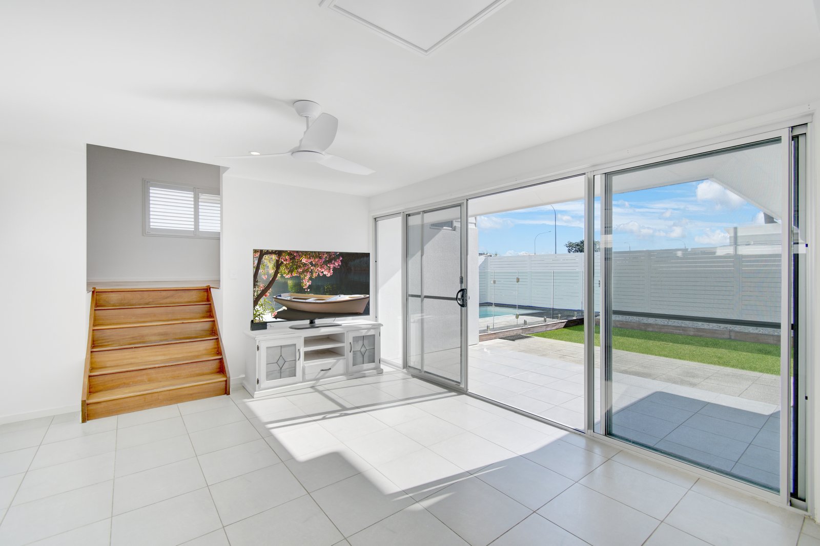 373 Casuarina Way CASUARINA 9