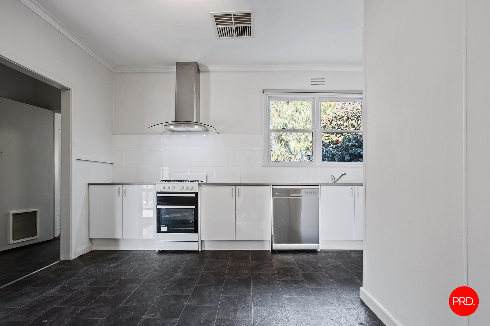 373 High Street GOLDEN SQUARE 4