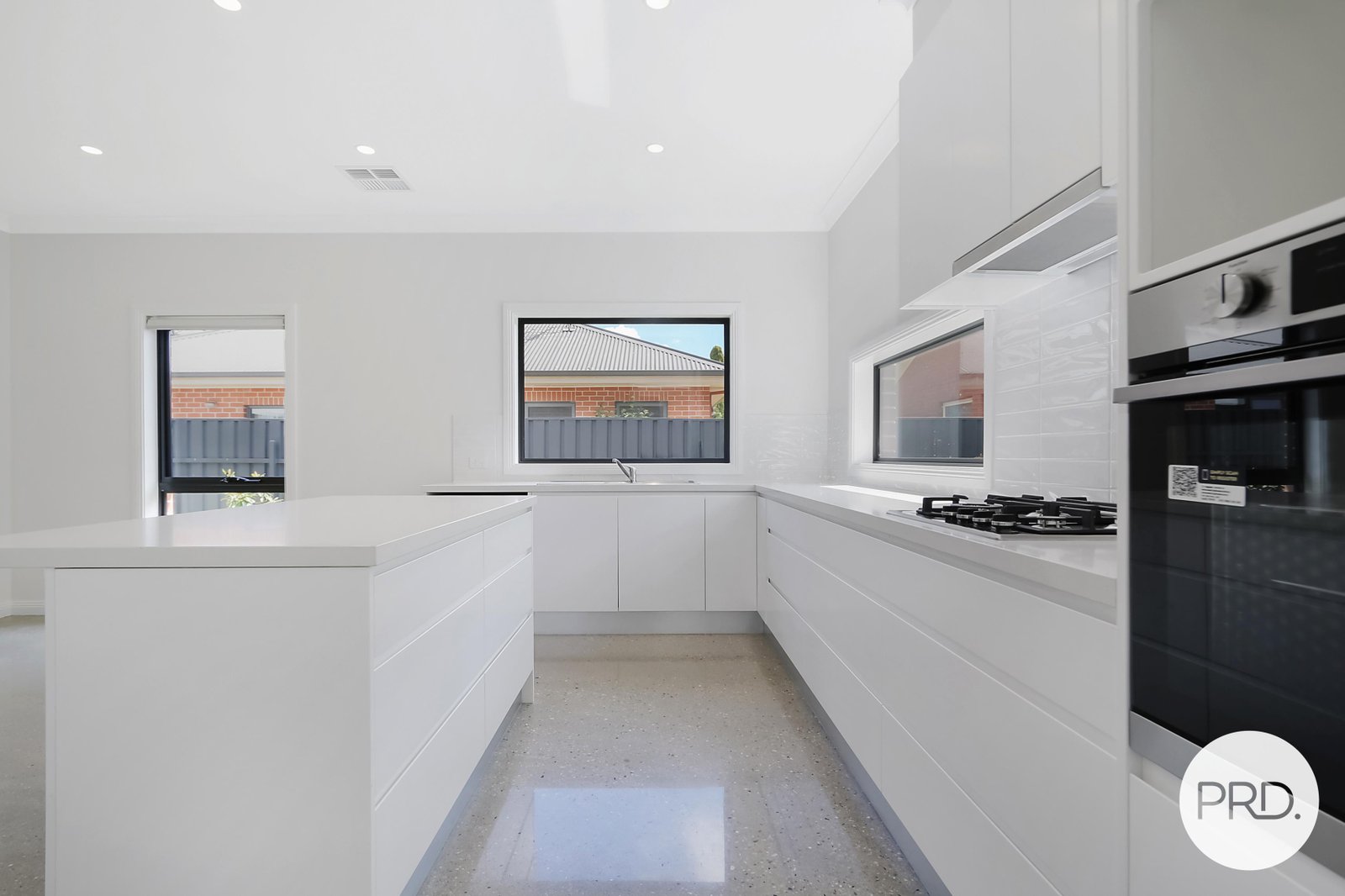 3/732 Wood Street ALBURY 4