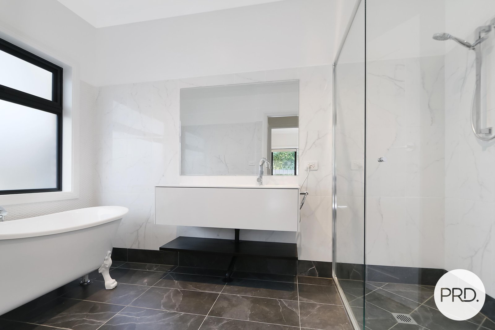 3/732 Wood Street ALBURY 7