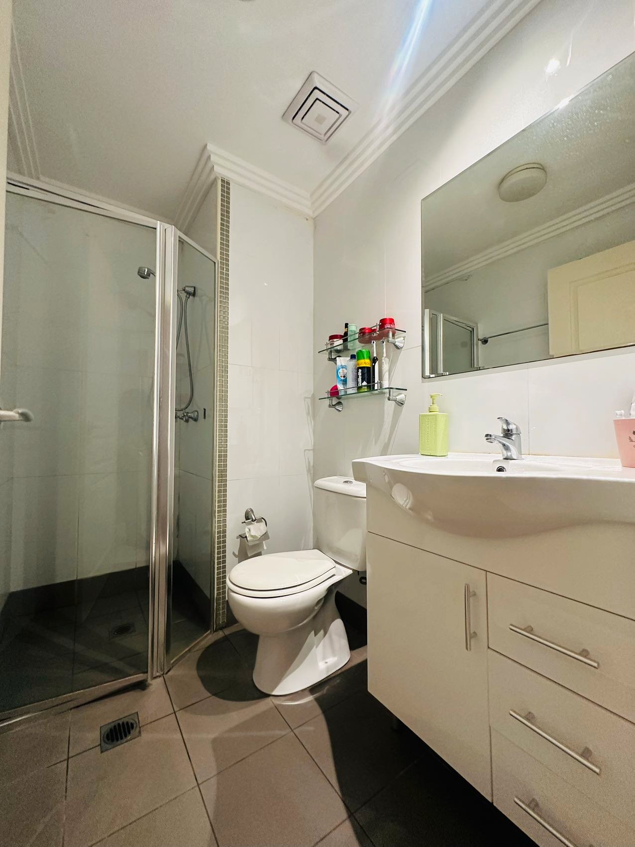 3/74-80 Woniora Road HURSTVILLE 7