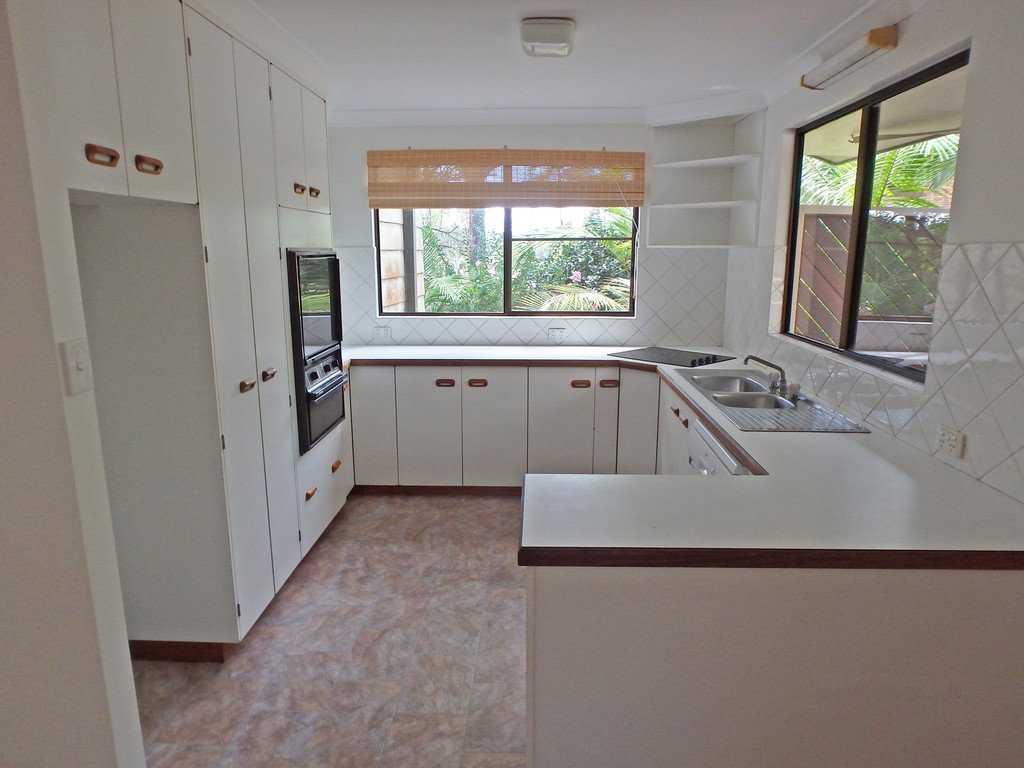 374 Ocean Drive WEST HAVEN 3