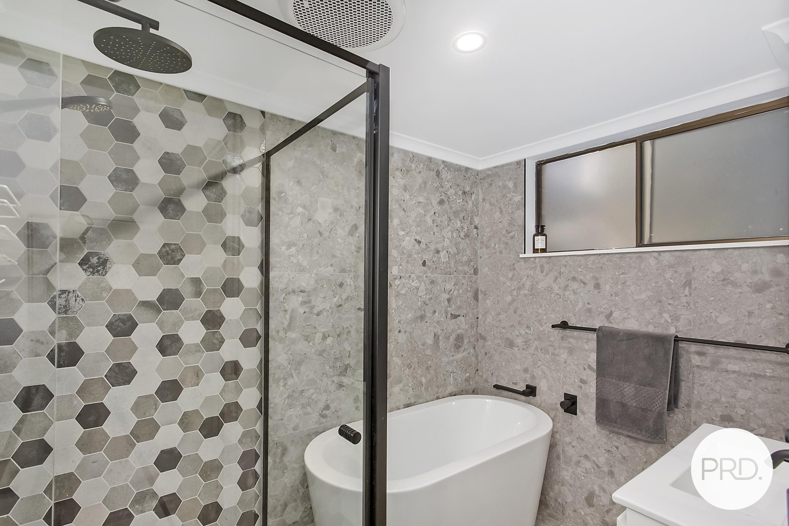 374 Ocean Drive WEST HAVEN 13