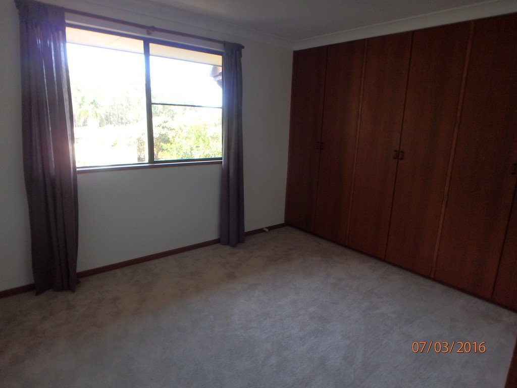 374 Ocean Drive WEST HAVEN 9