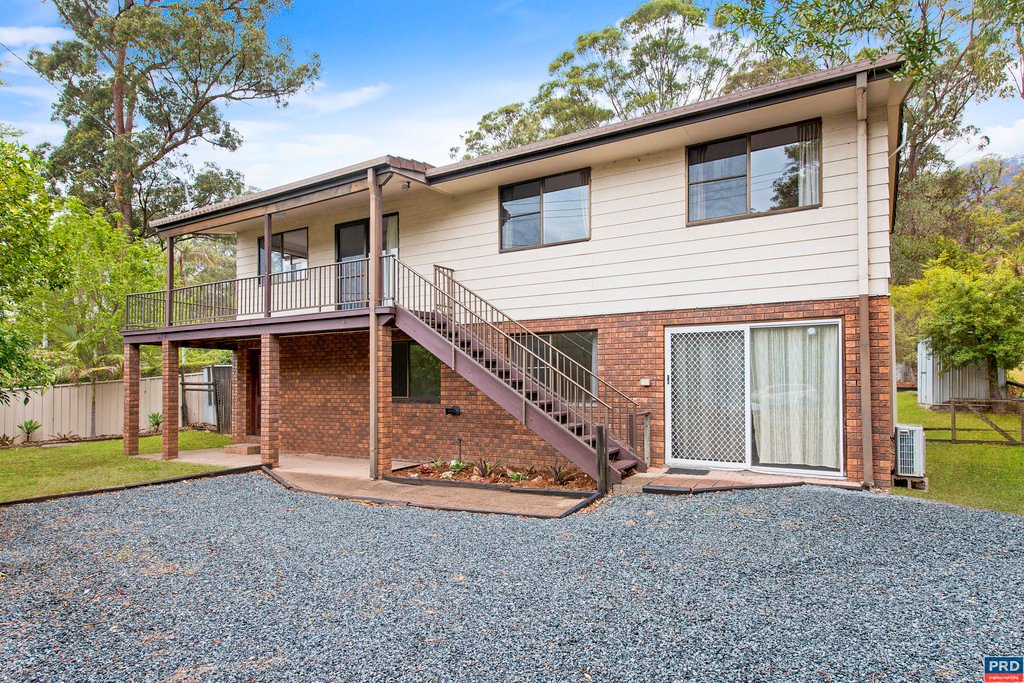 374 Ocean Drive WEST HAVEN 1