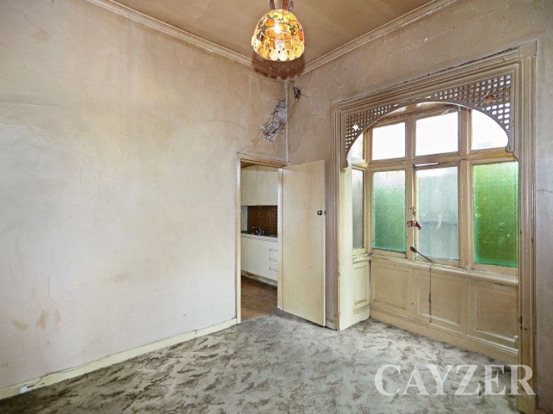 Gallery: 374 Richardson Street