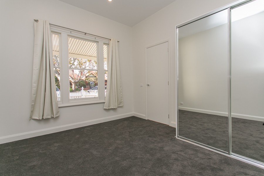Gallery: 374 Richardson Street
