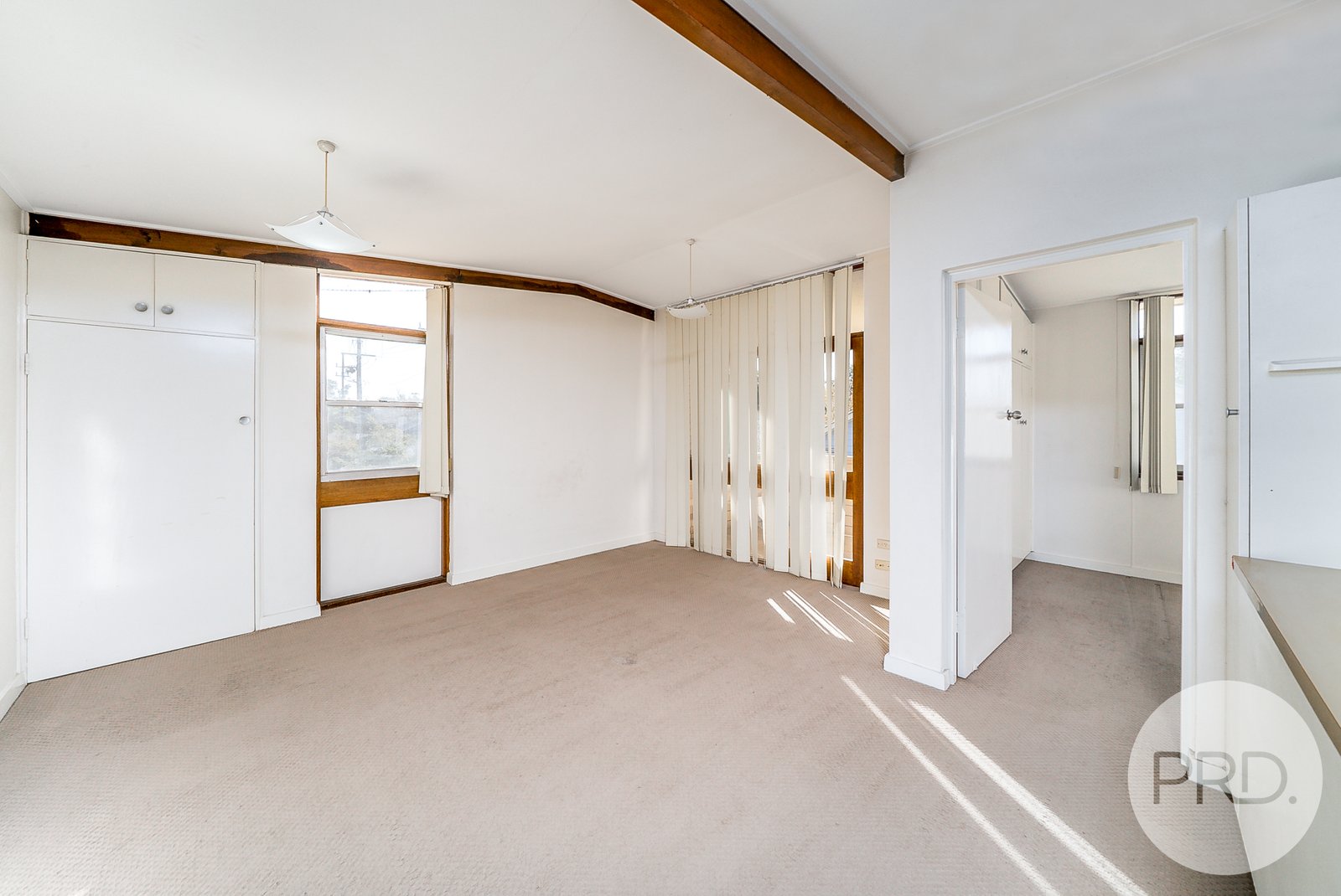 3/74 Tompson  WAGGA WAGGA 3