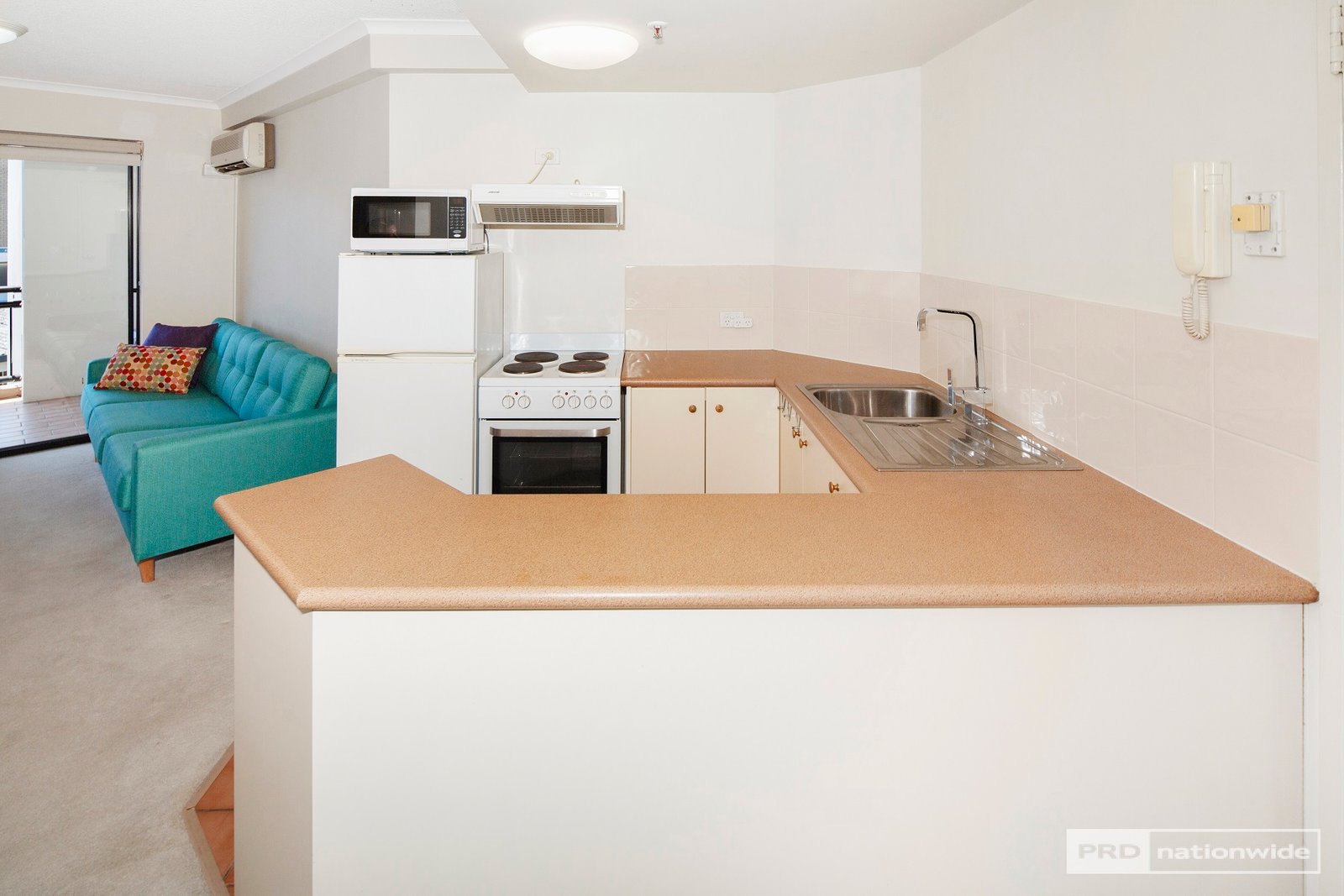 37/452 Marine Parade BIGGERA WATERS 2