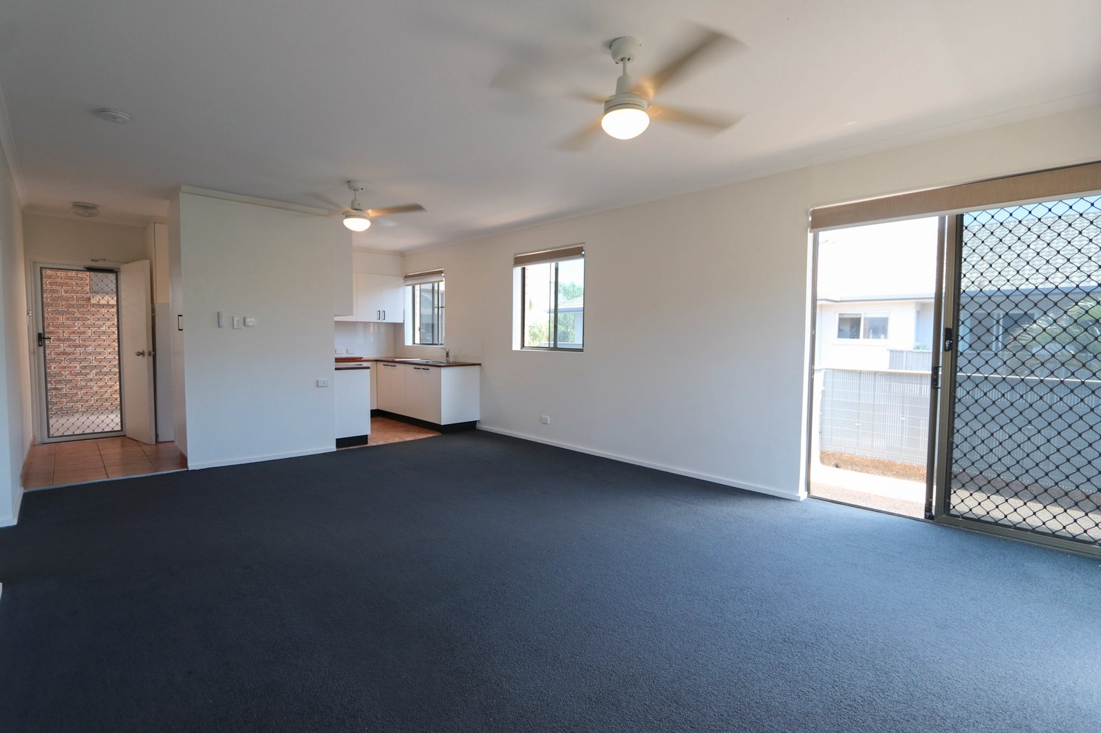 37/490 Marine Parade BIGGERA WATERS 8